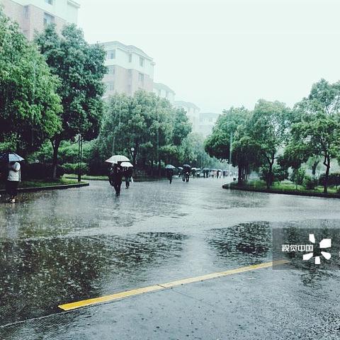 未来3天天气预报,气温起伏需留意,局地雷雨来叨扰 未来3天天气预报,气温起伏需留意,局地雷雨来叨扰