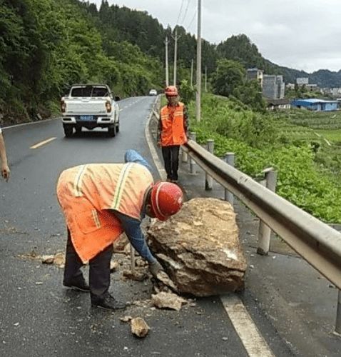 广西未来三天暴雨来袭，多地需警惕洪涝与地质灾害