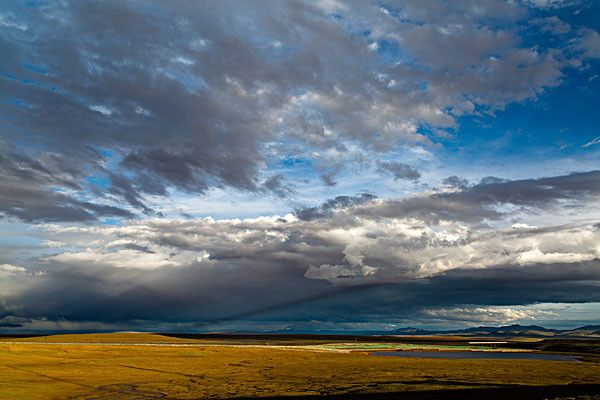高原上的四季变奏曲，格尔木天气的独特魅力