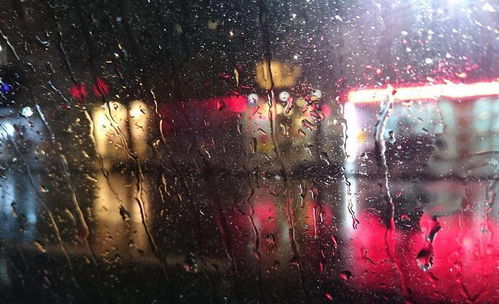 明日起大暴雨预警，一场天空破洞前的生存指南