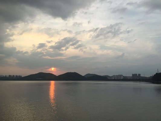 黄石15天天气指南，提前规划，畅游国家公园无忧